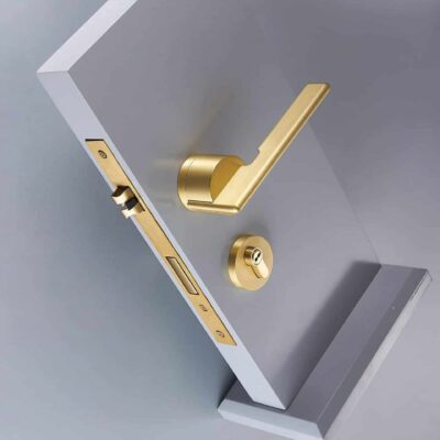 verto-solid-brass-lever-door-handle-lock-set-312315