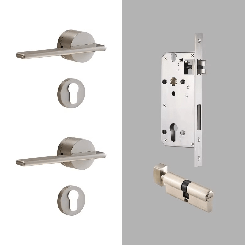 VERTO Türgriff und Schloss aus massivem Messing